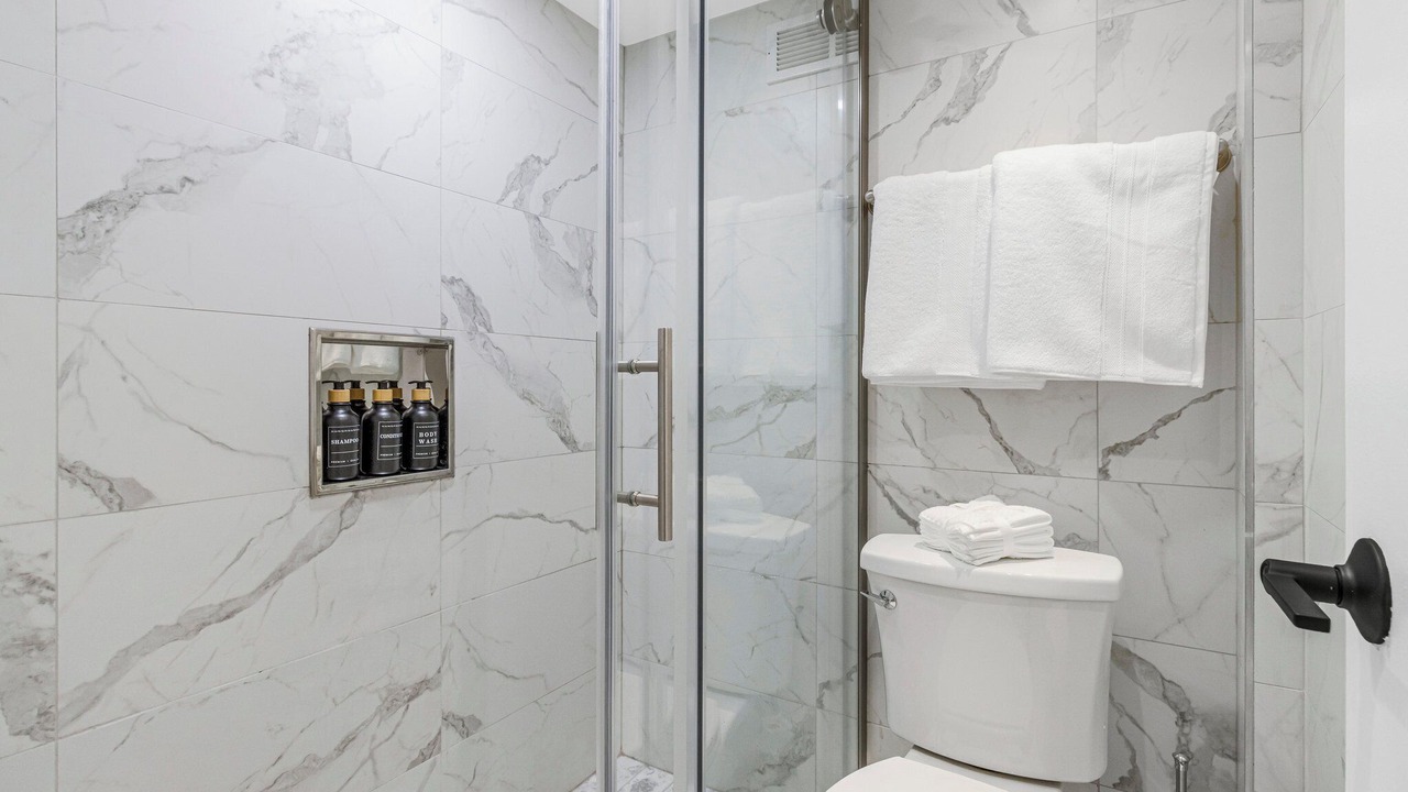 Photo of Bathroom in Connecticut Ave - K Street