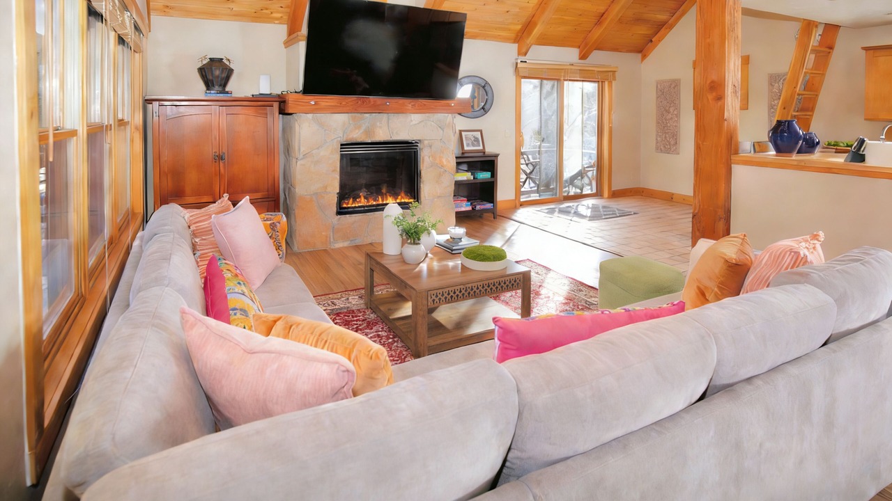 Photo of Livingroom in Keystone
