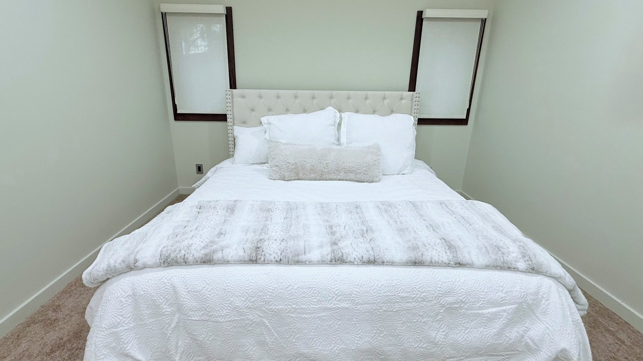 Photo of Bedroom in Woodland Hills