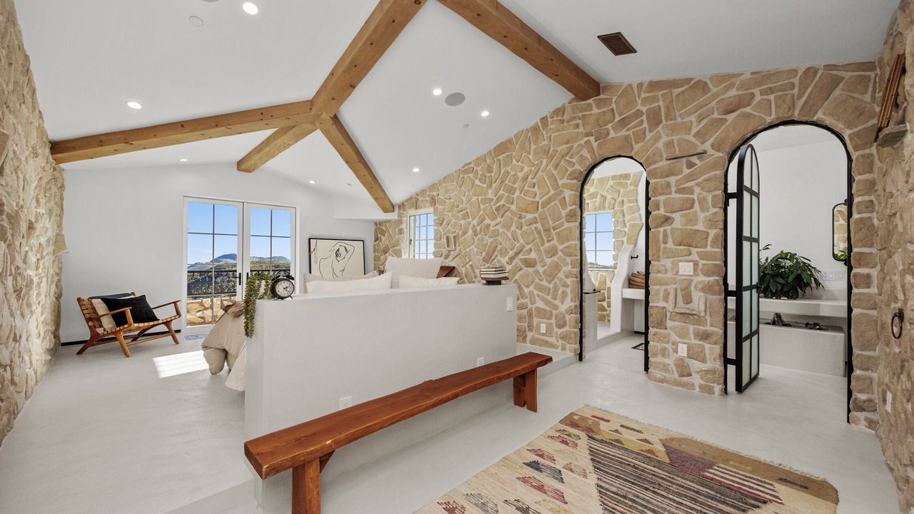 Photo of Livingroom in Malibu