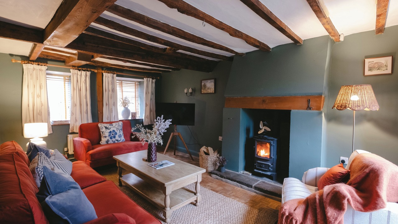 Photo of Livingroom in Bloxham