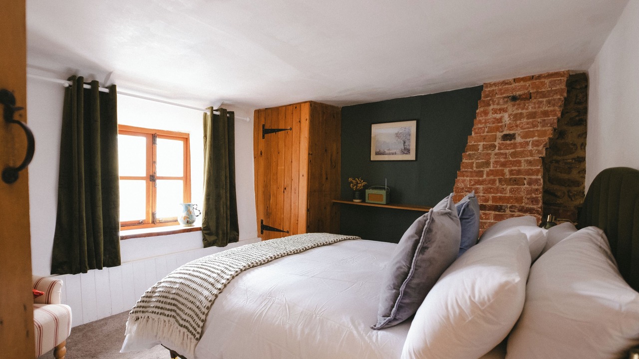 Photo of Bedroom in Bloxham