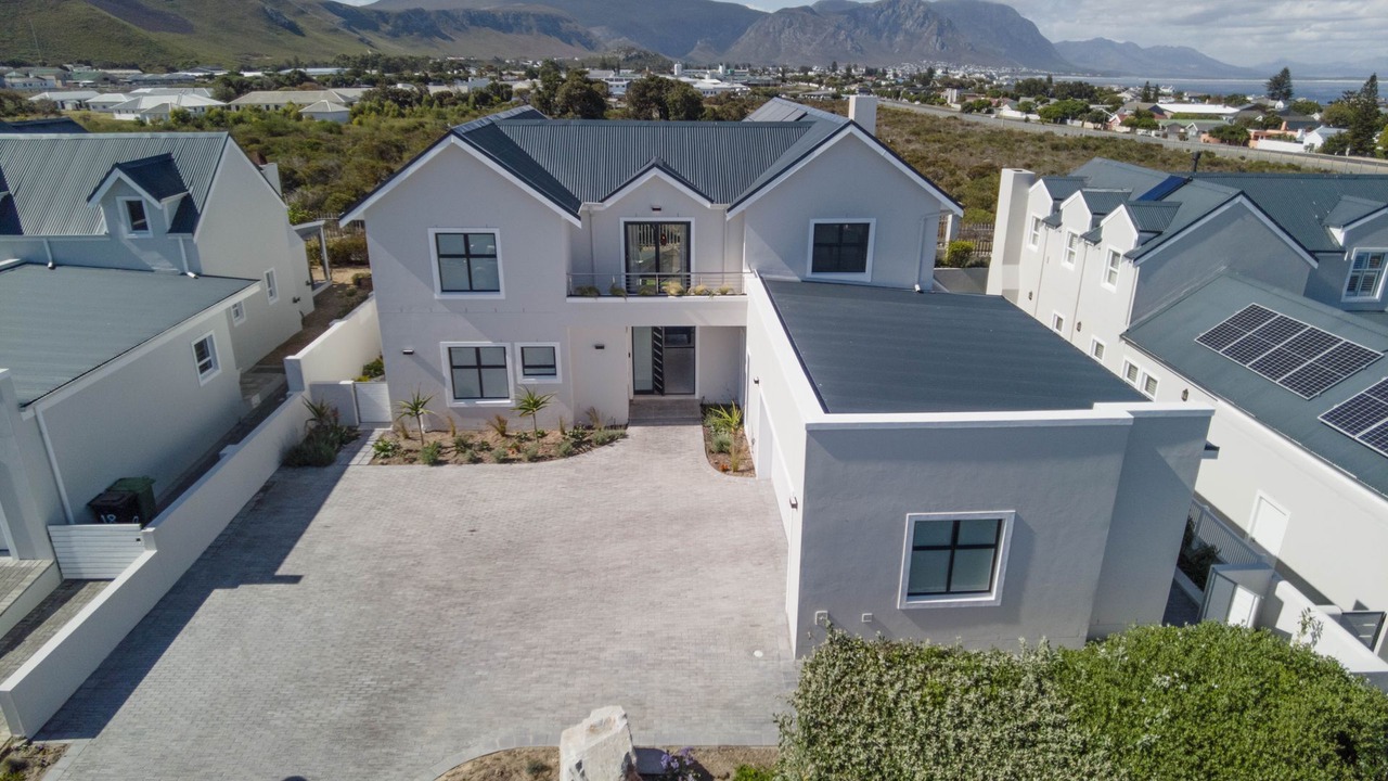 Photo of Outdoor in Westcliff