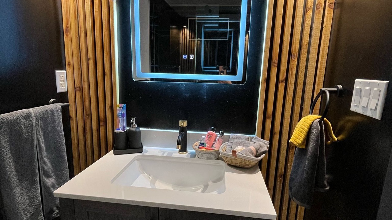 Photo of Bathroom in Dollarton