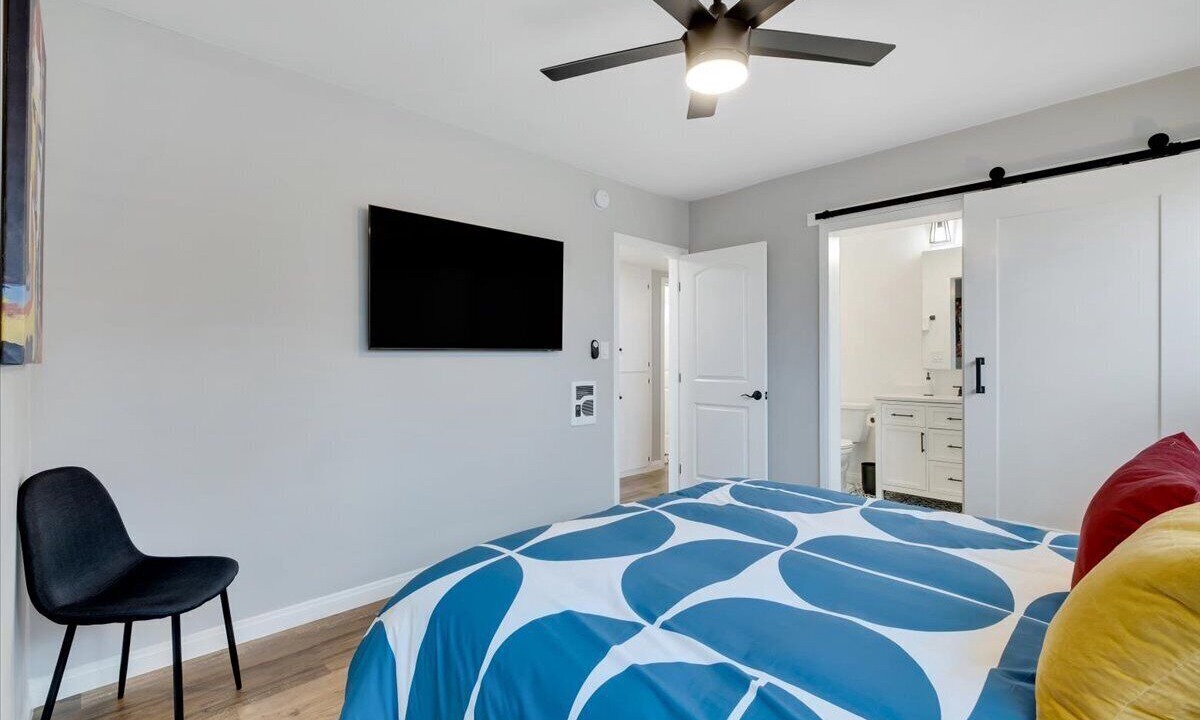 Photo of Bedroom in Ladera Heights