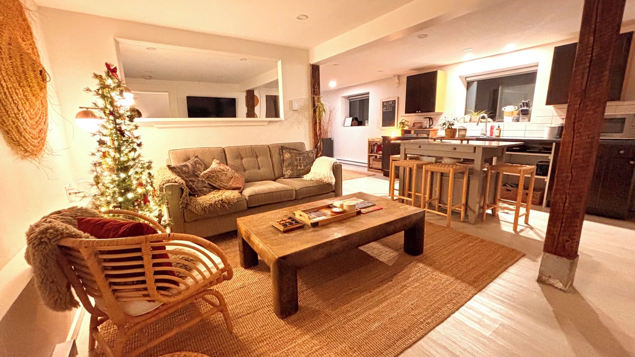Photo of Livingroom in Bowen Island