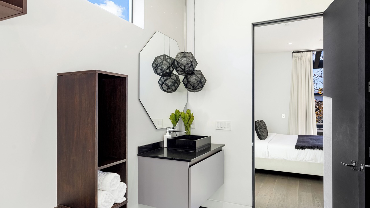 Photo of Bathroom in Melrose