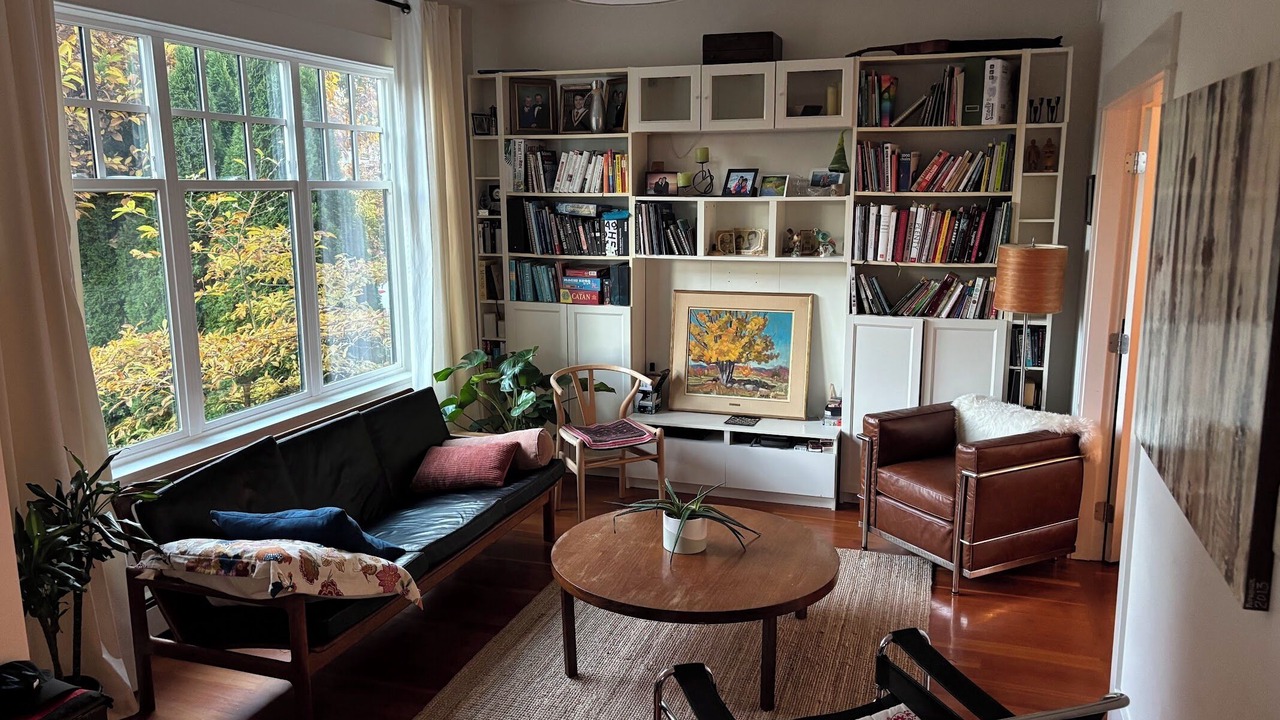 Photo of Livingroom in Riley Park-Little Mountain