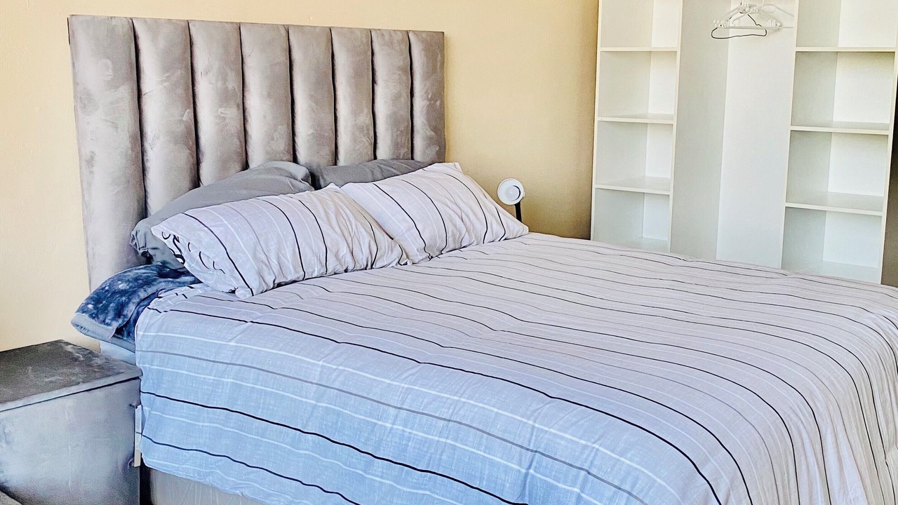Photo of Bedroom in Downtown Johannesburg