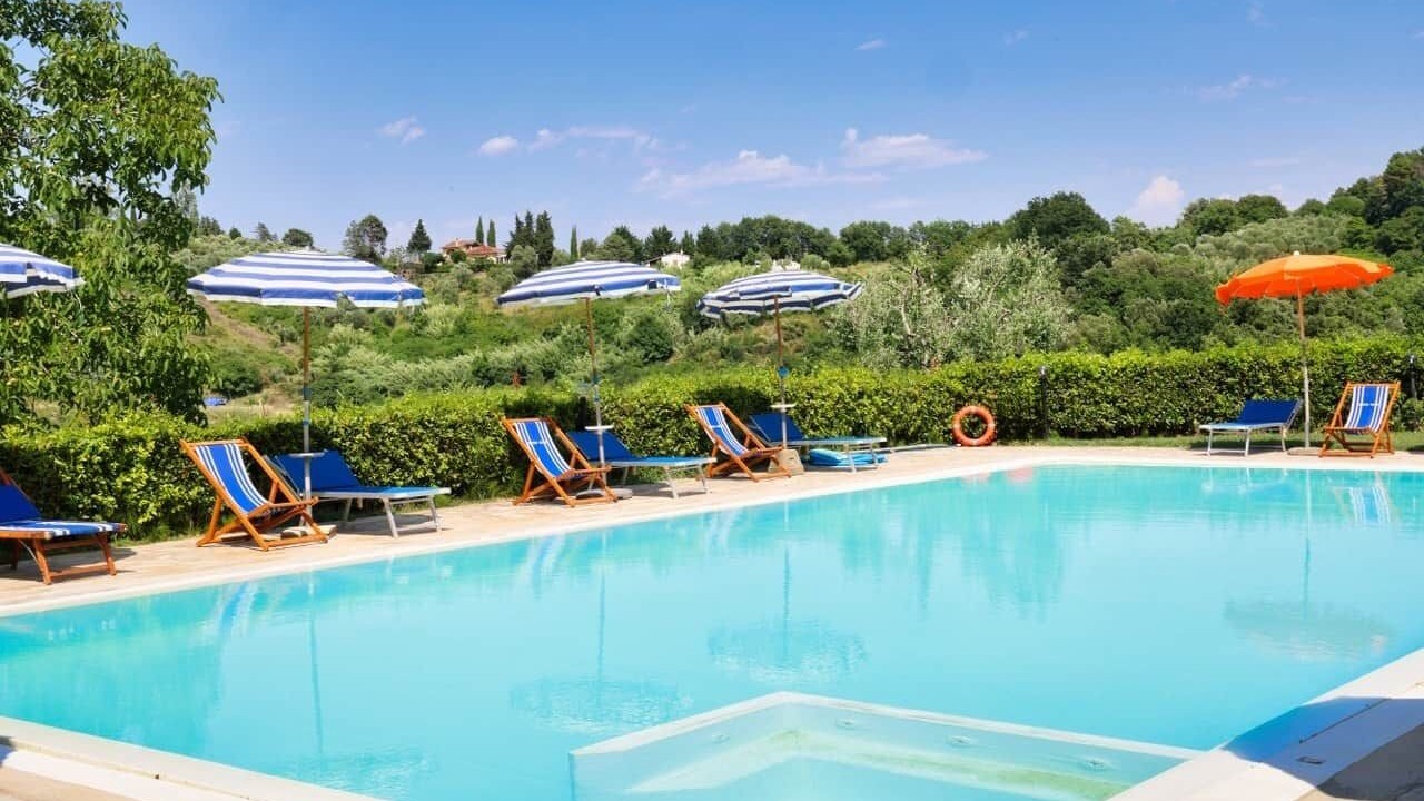Photo of Others in Lari