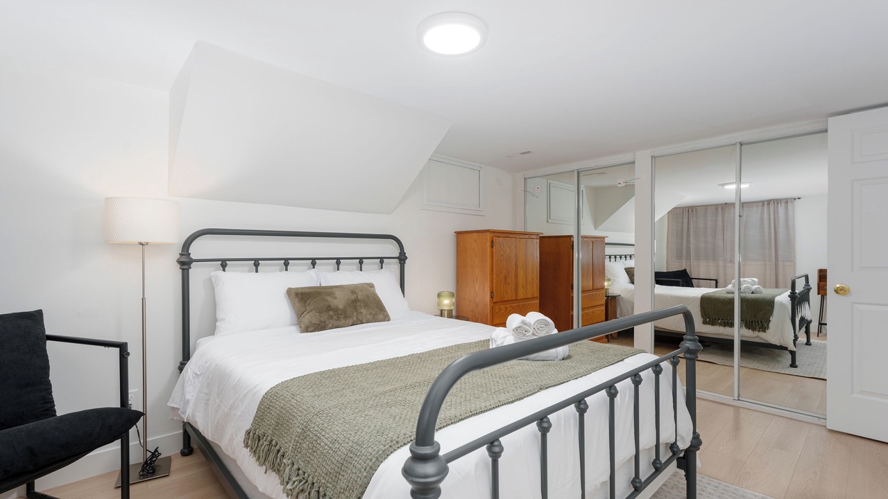 Photo of Bedroom in Canyon Heights