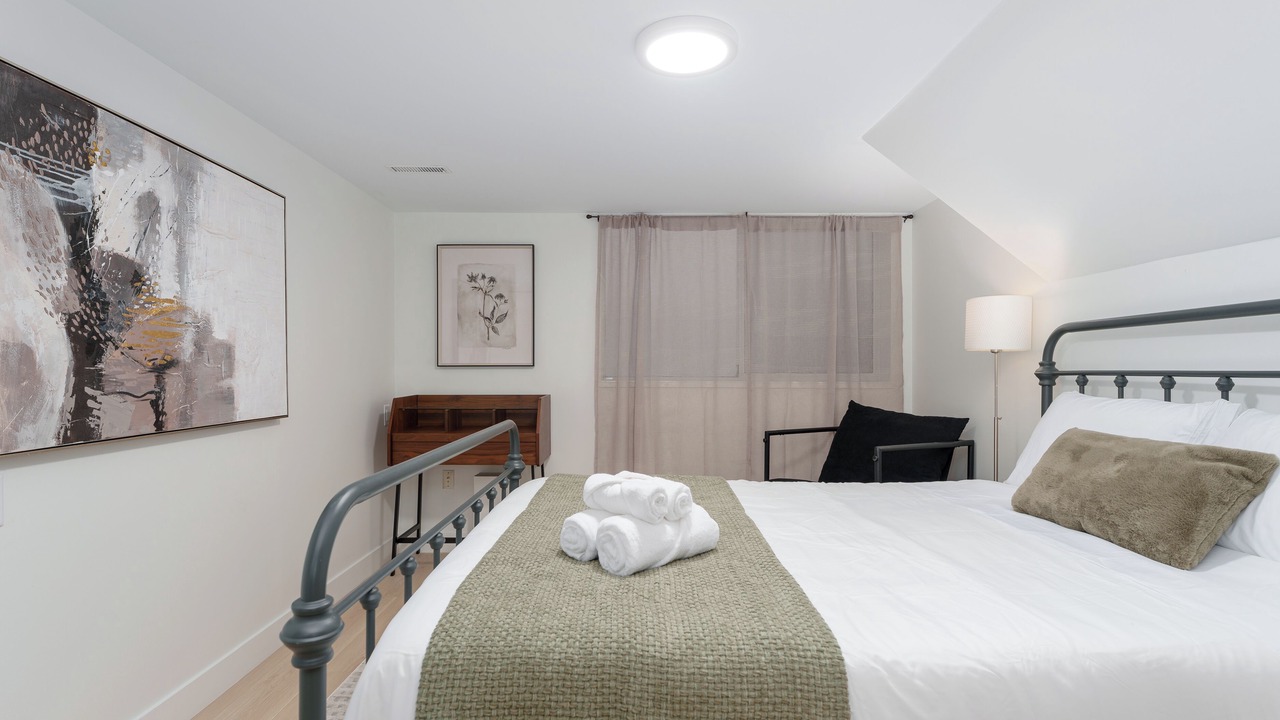 Photo of Bedroom in Canyon Heights