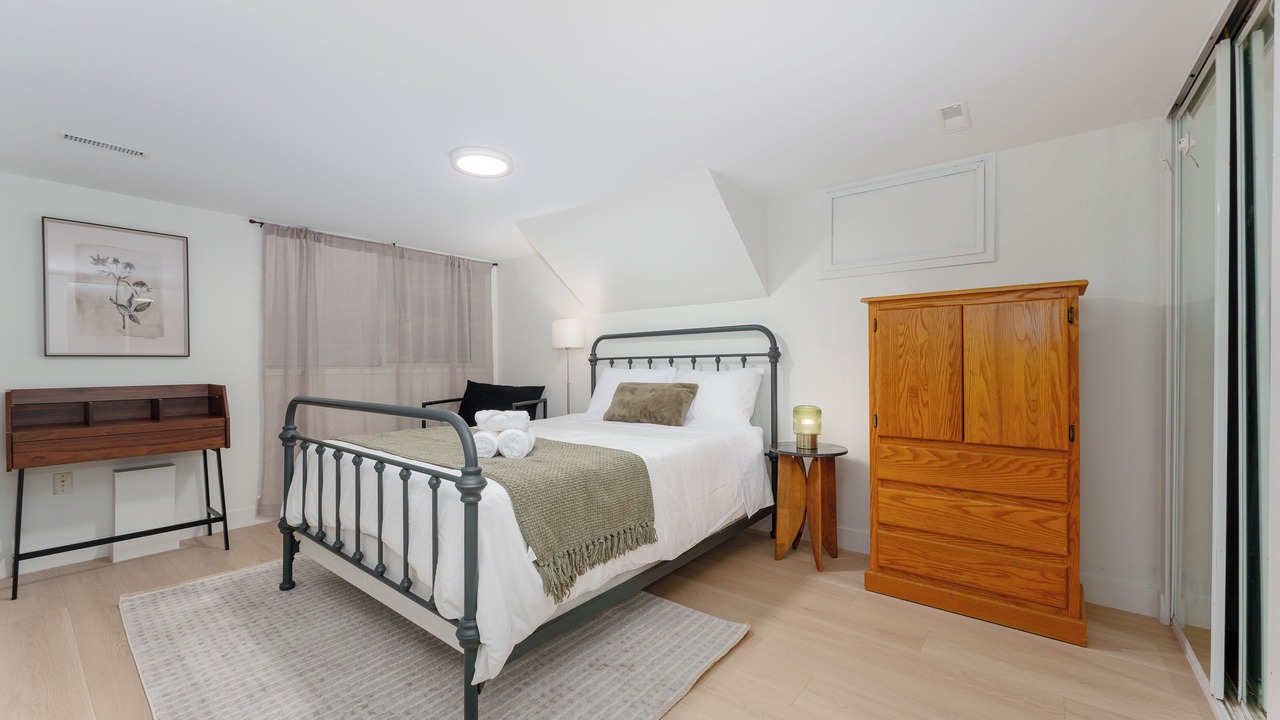 Photo of Bedroom in Canyon Heights