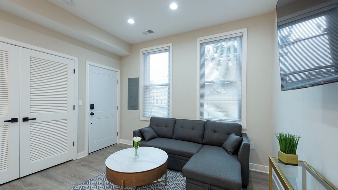 Photo of Livingroom in Barney Circle