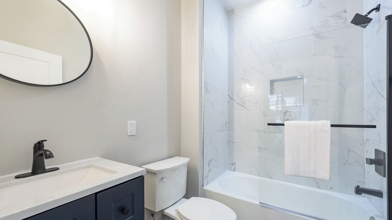 Photo of Bathroom in Barney Circle