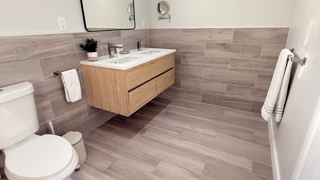 Photo of Bathroom in Palm Cay
