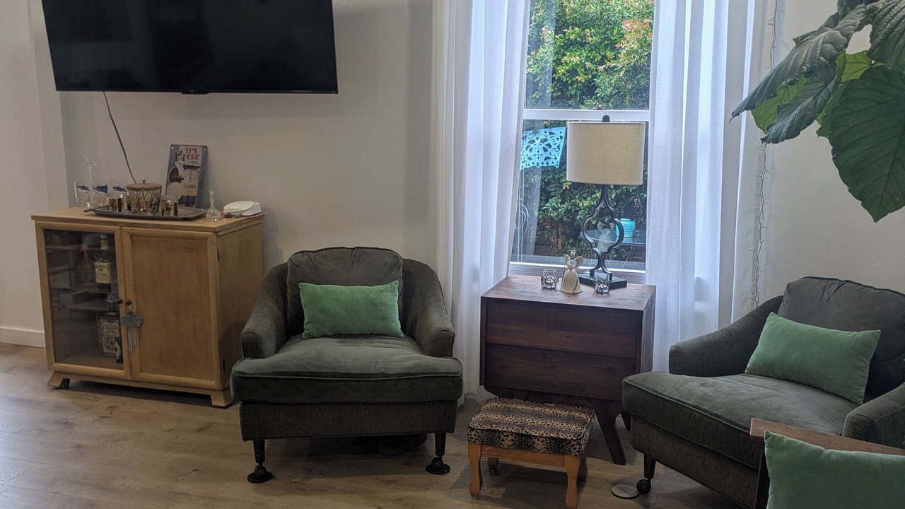 Photo of Livingroom in Westside