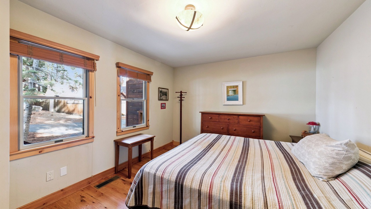 Photo of Bedroom in Elk Point