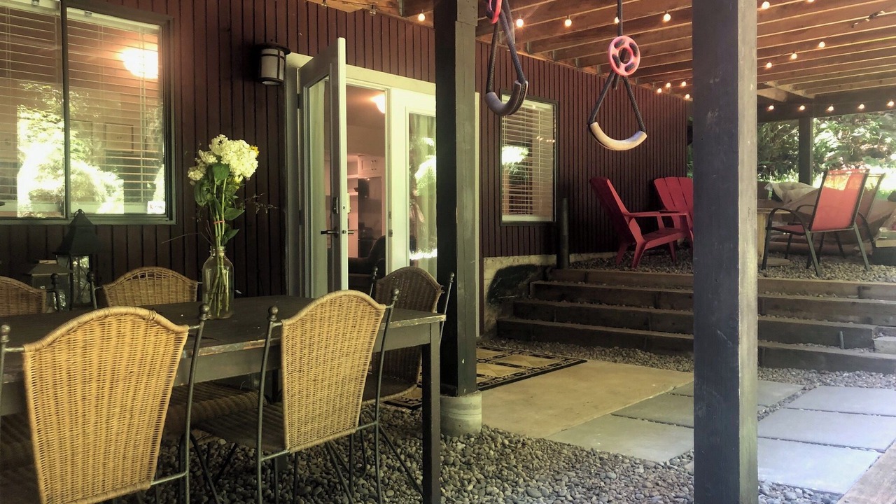 Photo of Outdoor in Caulfeild