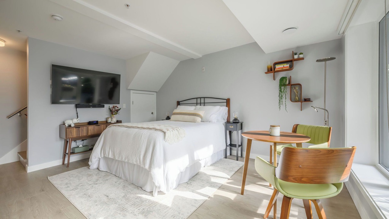 Photo of Bedroom in Lower Lonsdale