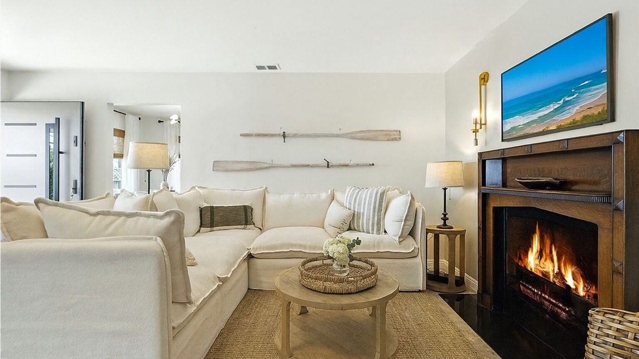 Photo of Livingroom in The Mesa