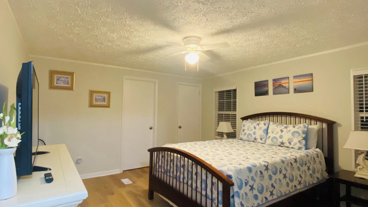 Photo of Bedroom in Calabash