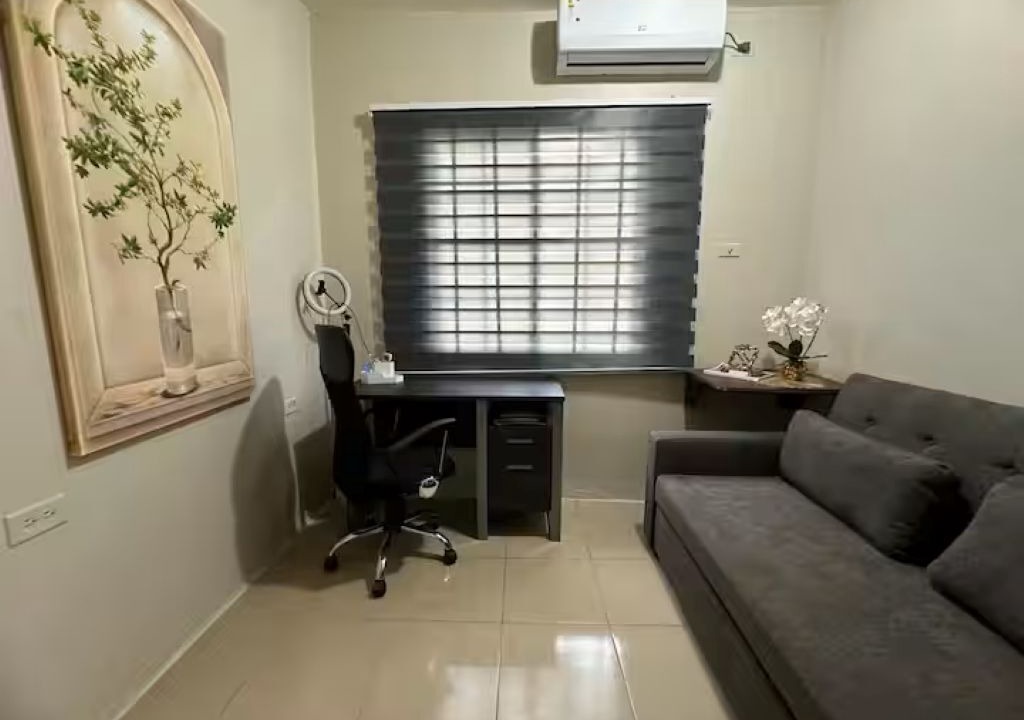 Photo of Livingroom in Gulf View