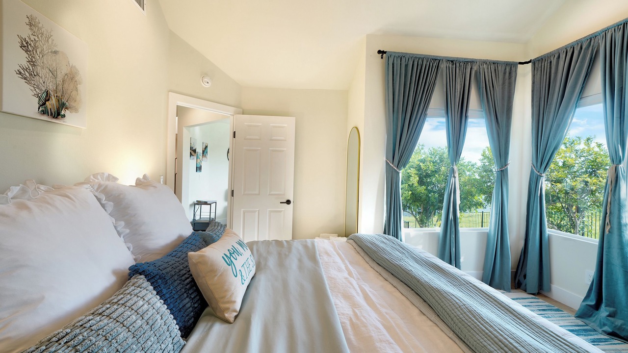 Photo of Bedroom in Malibu