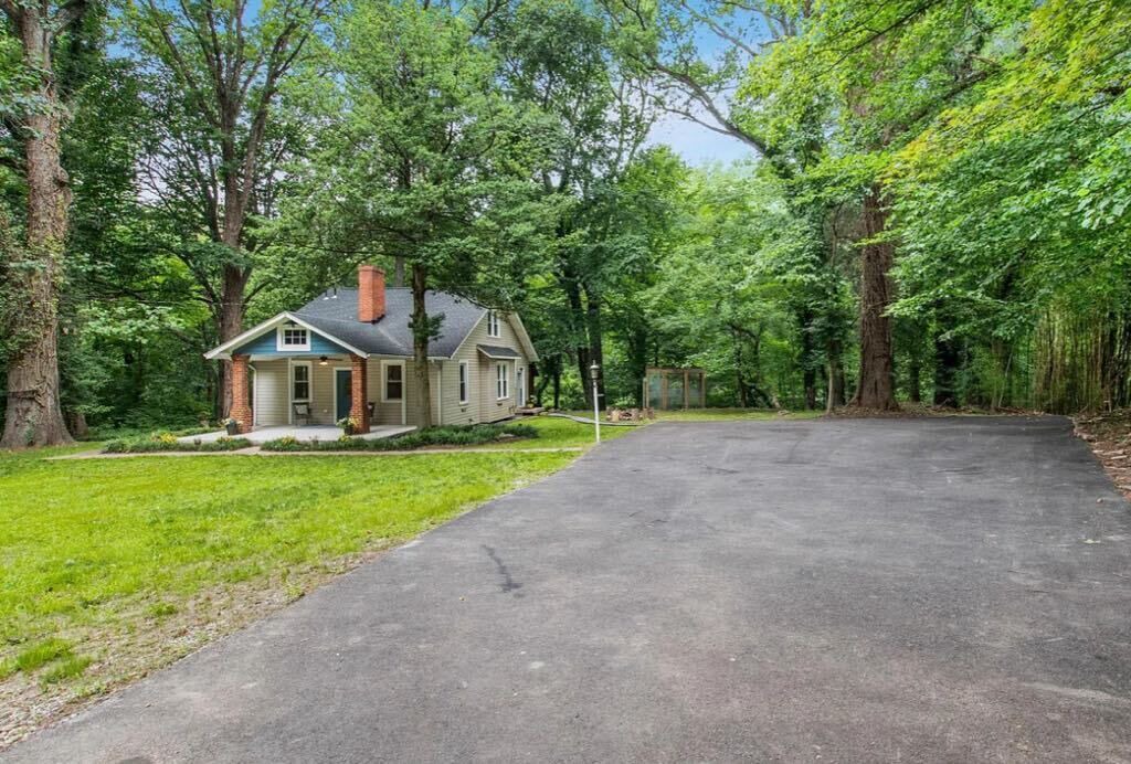 Photo of Outdoor in Forest Glen