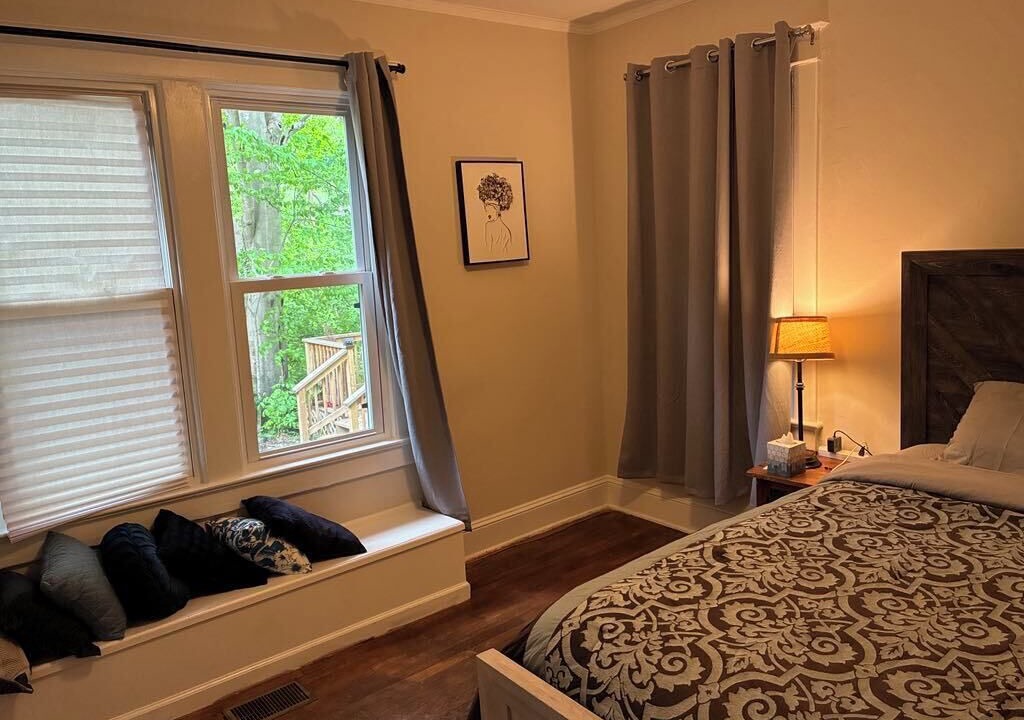 Photo of Bedroom in Forest Glen