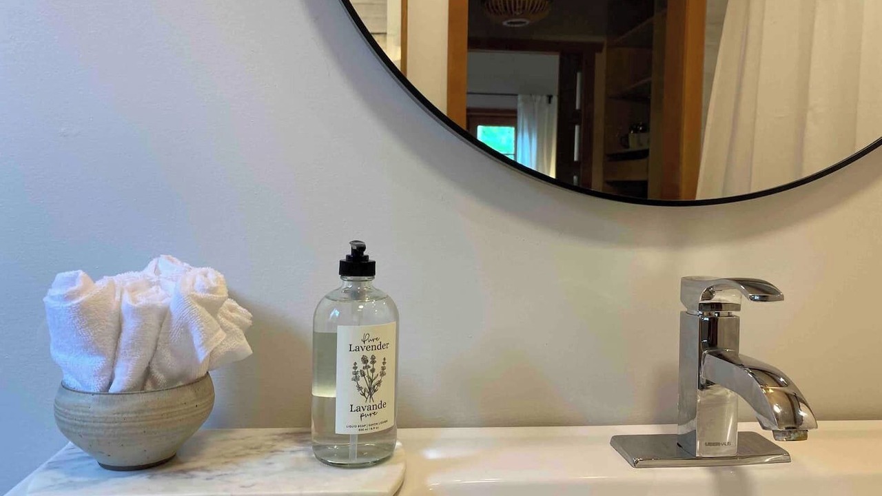 Photo of Bathroom in Bowen Island