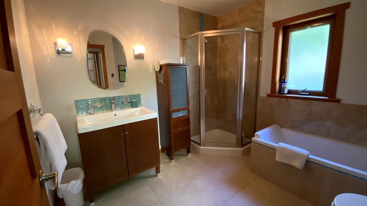 Photo of Bathroom in Bowen Island