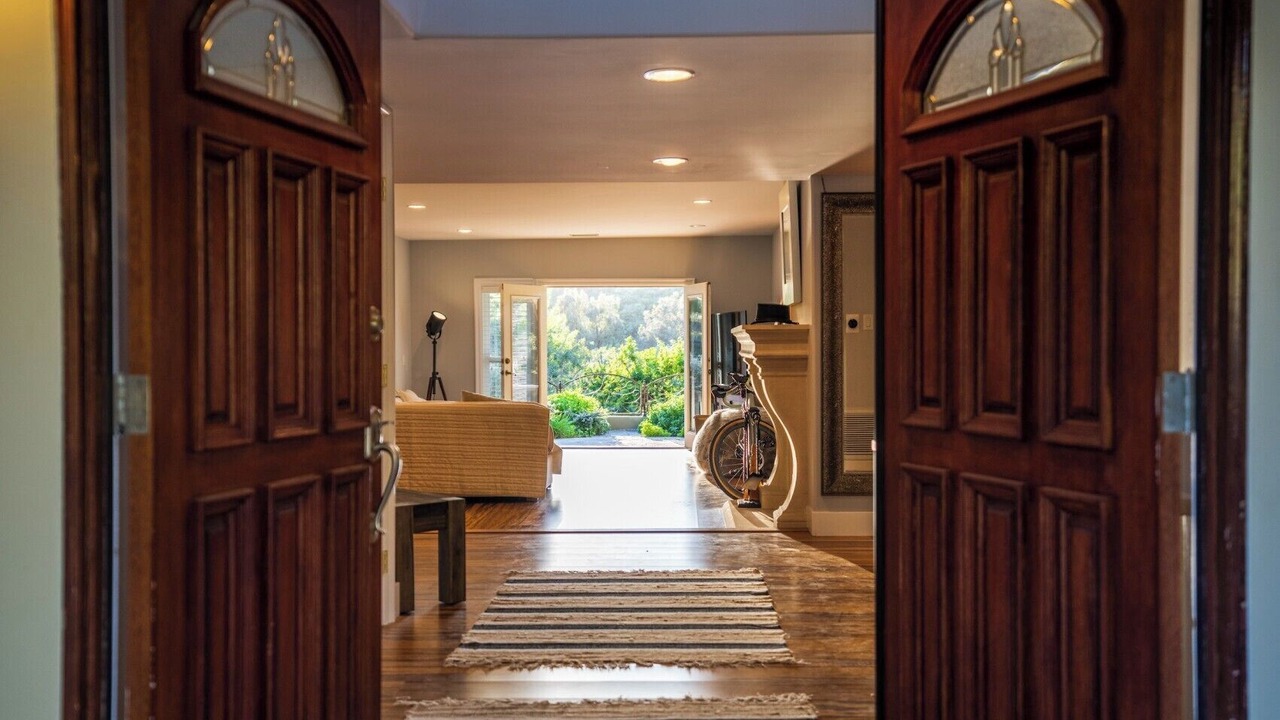 Photo of Others in Calabasas