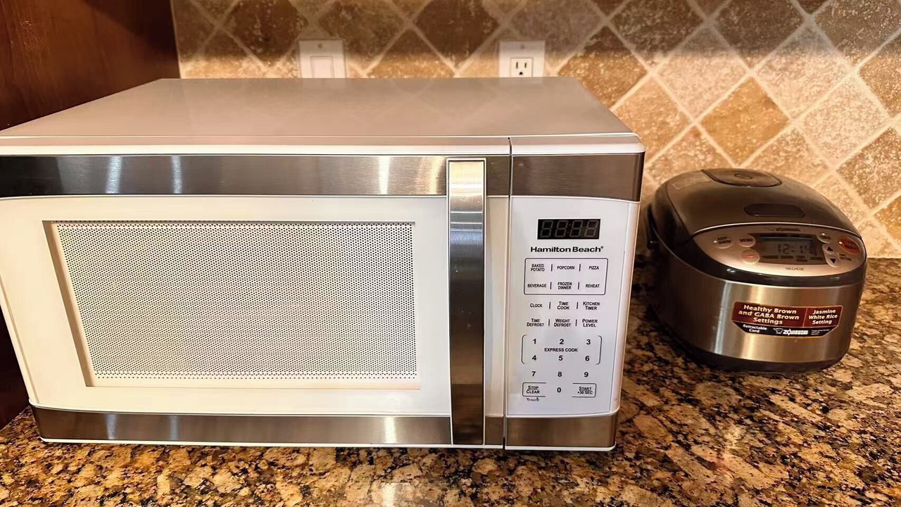 Photo of Kitchen in West Vancouver