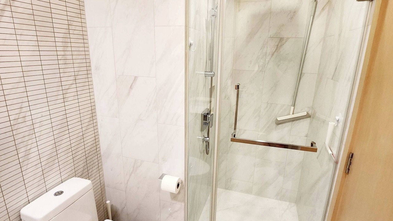Photo of Bathroom in Khlong Toei Nuea