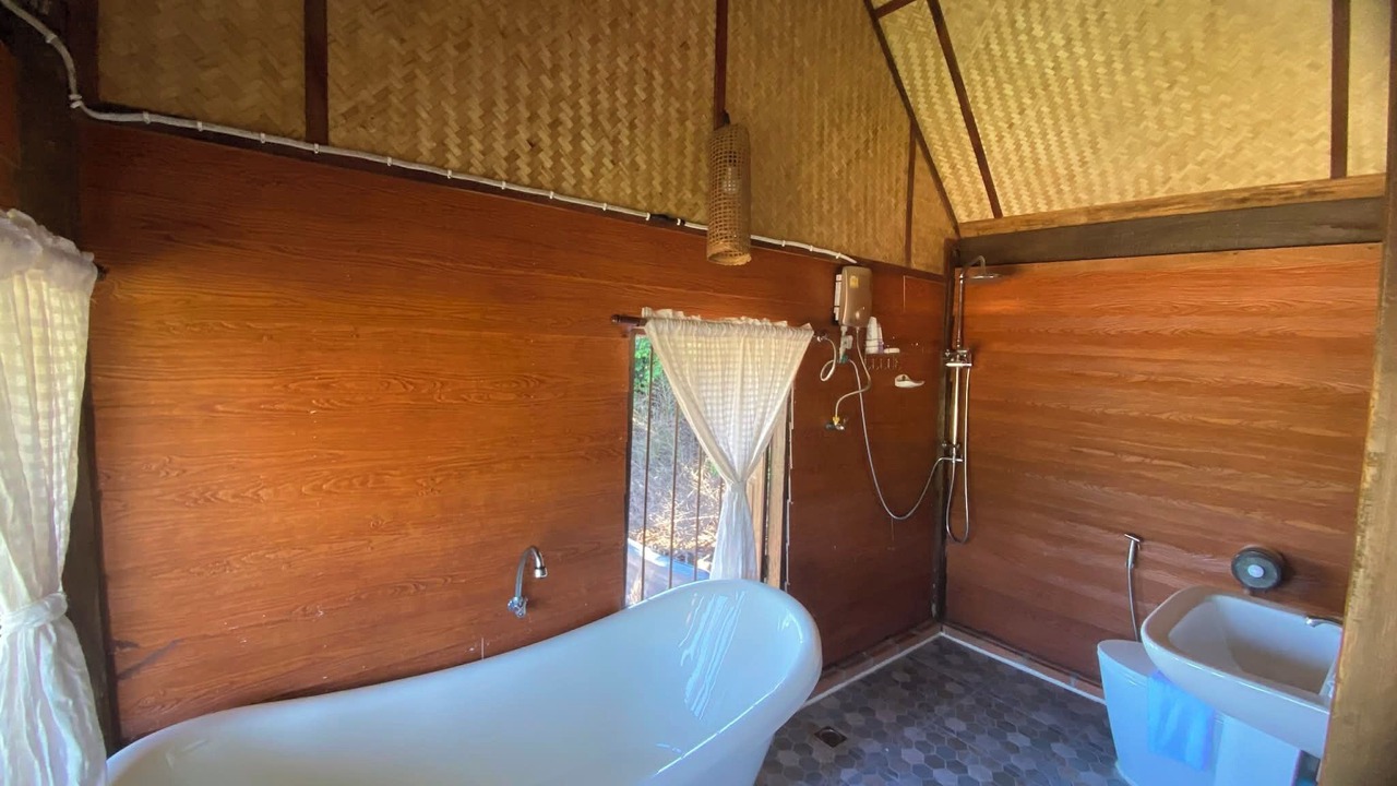 Photo of Bathroom in Phra Yun