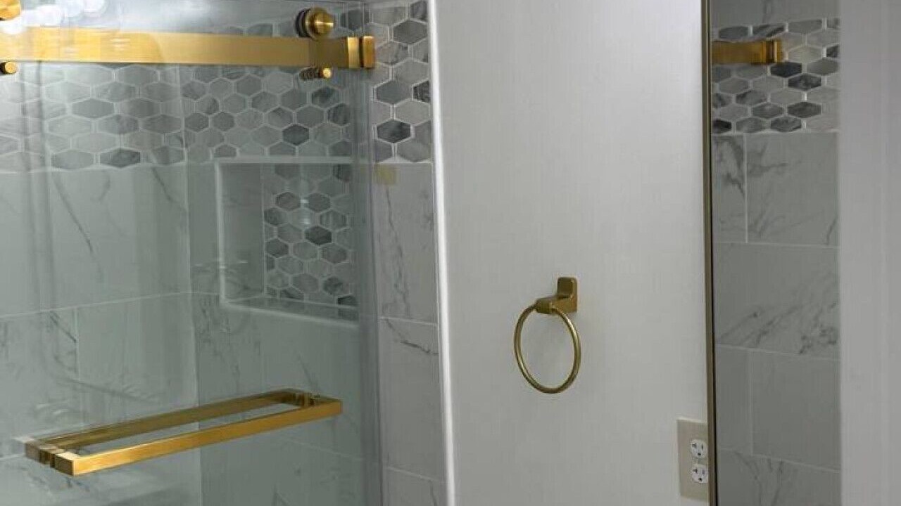 Photo of Bathroom in White Oak