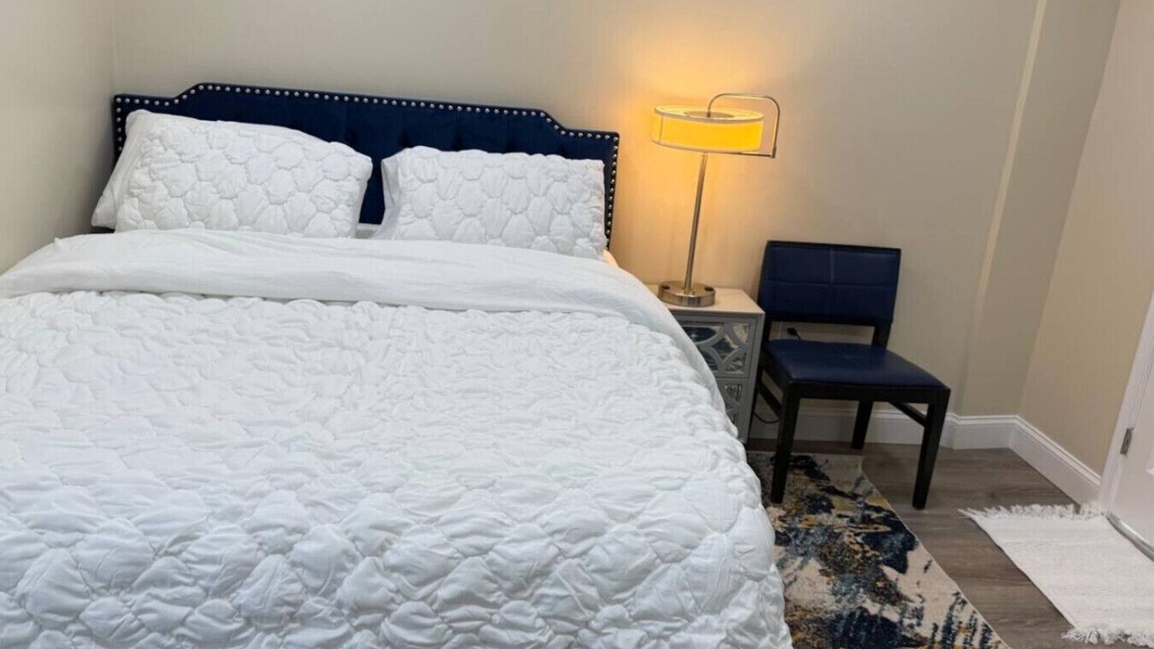 Photo of Bedroom in White Oak