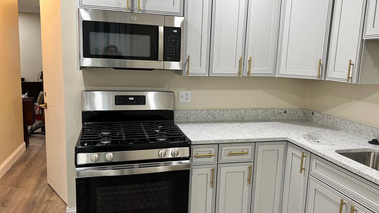 Photo of Kitchen in White Oak