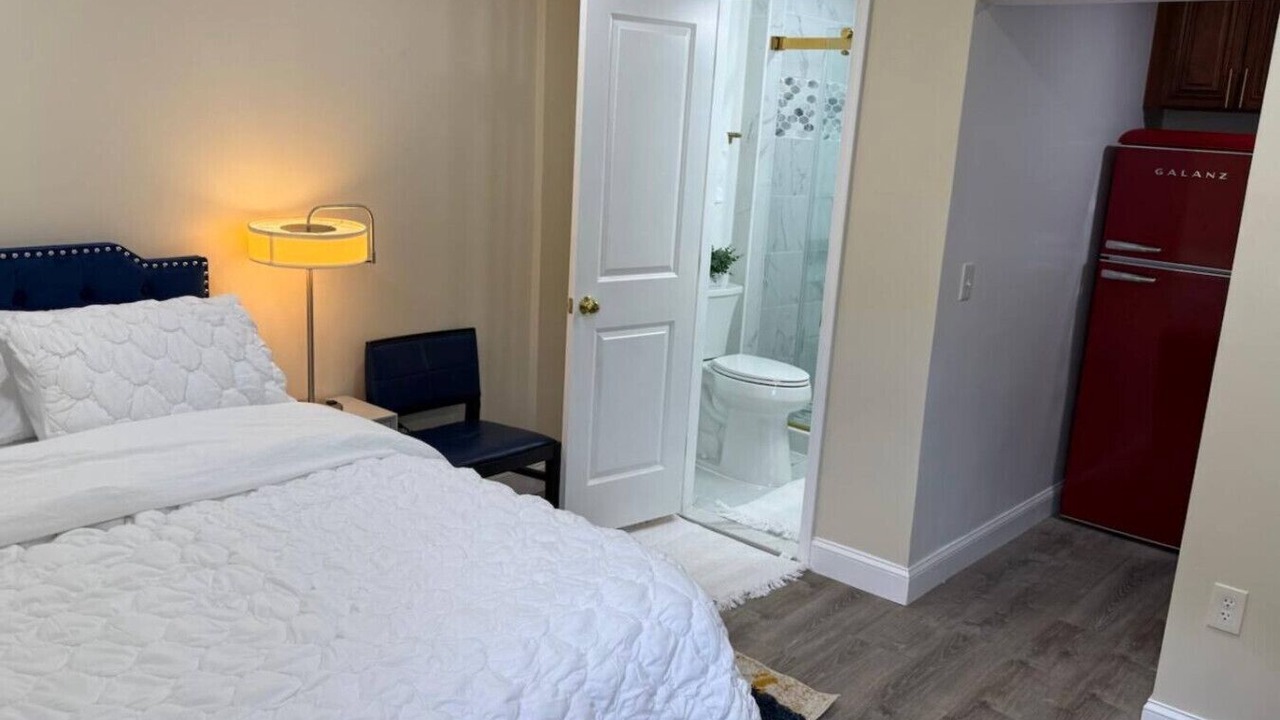Photo of Bedroom in White Oak