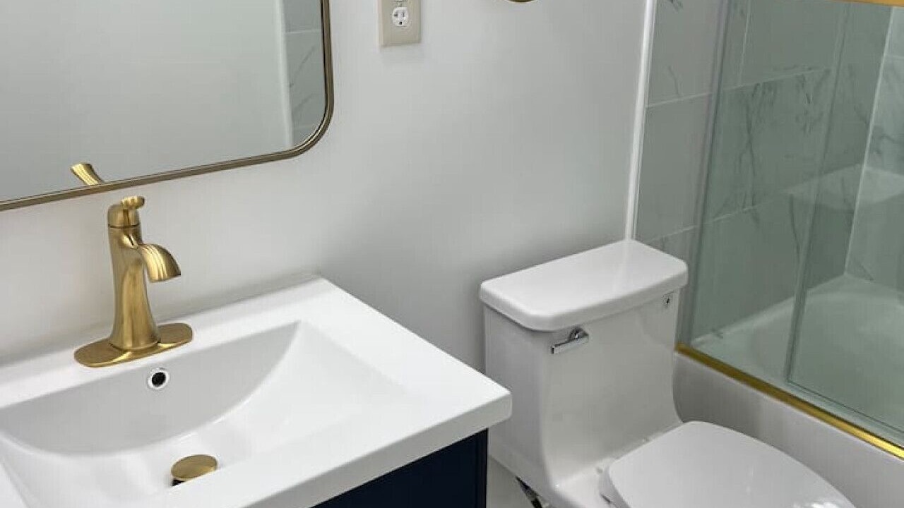 Photo of Bathroom in White Oak