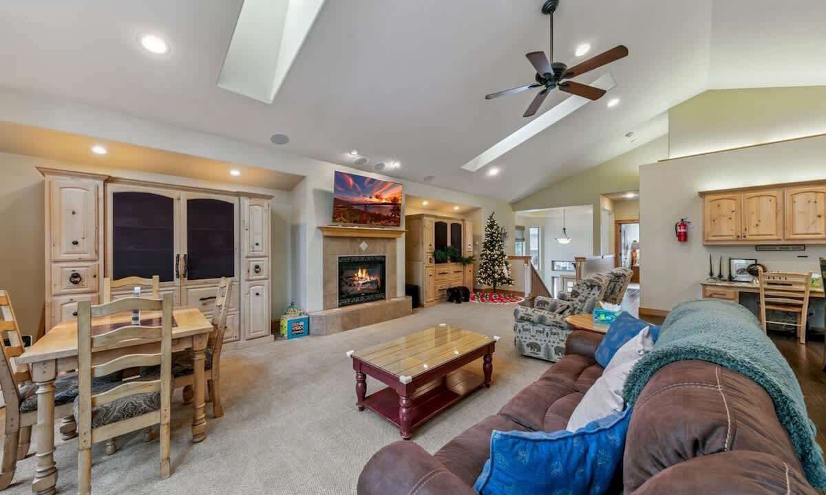 Photo of Livingroom in South Lake Tahoe