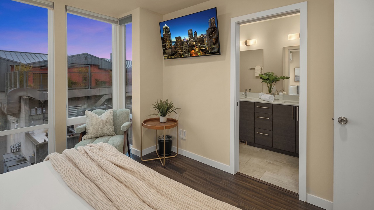 Photo of Bedroom in Alki