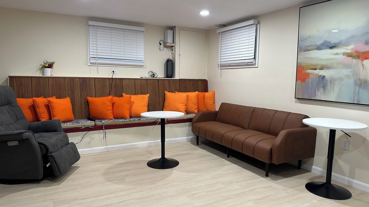 Photo of Livingroom in Bethesda