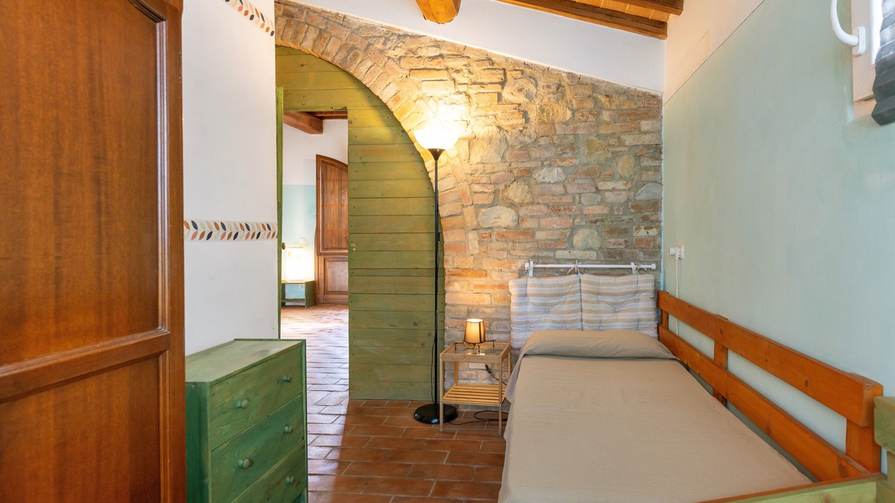 Photo of Bedroom in Toiano