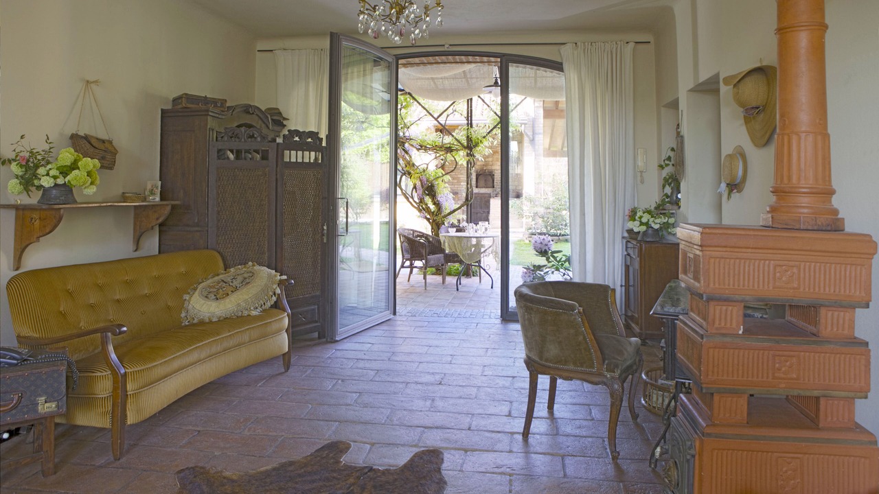 Photo of Others in Cabriolo