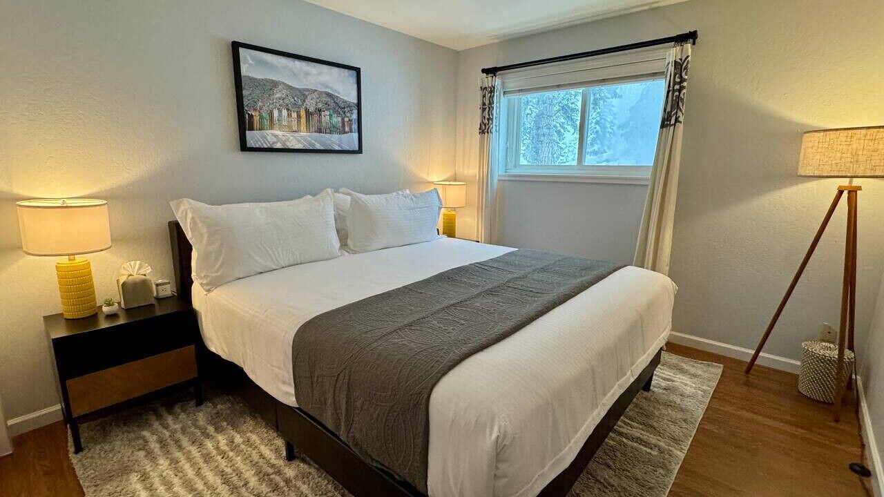 Photo of Bedroom in Tahoe Village