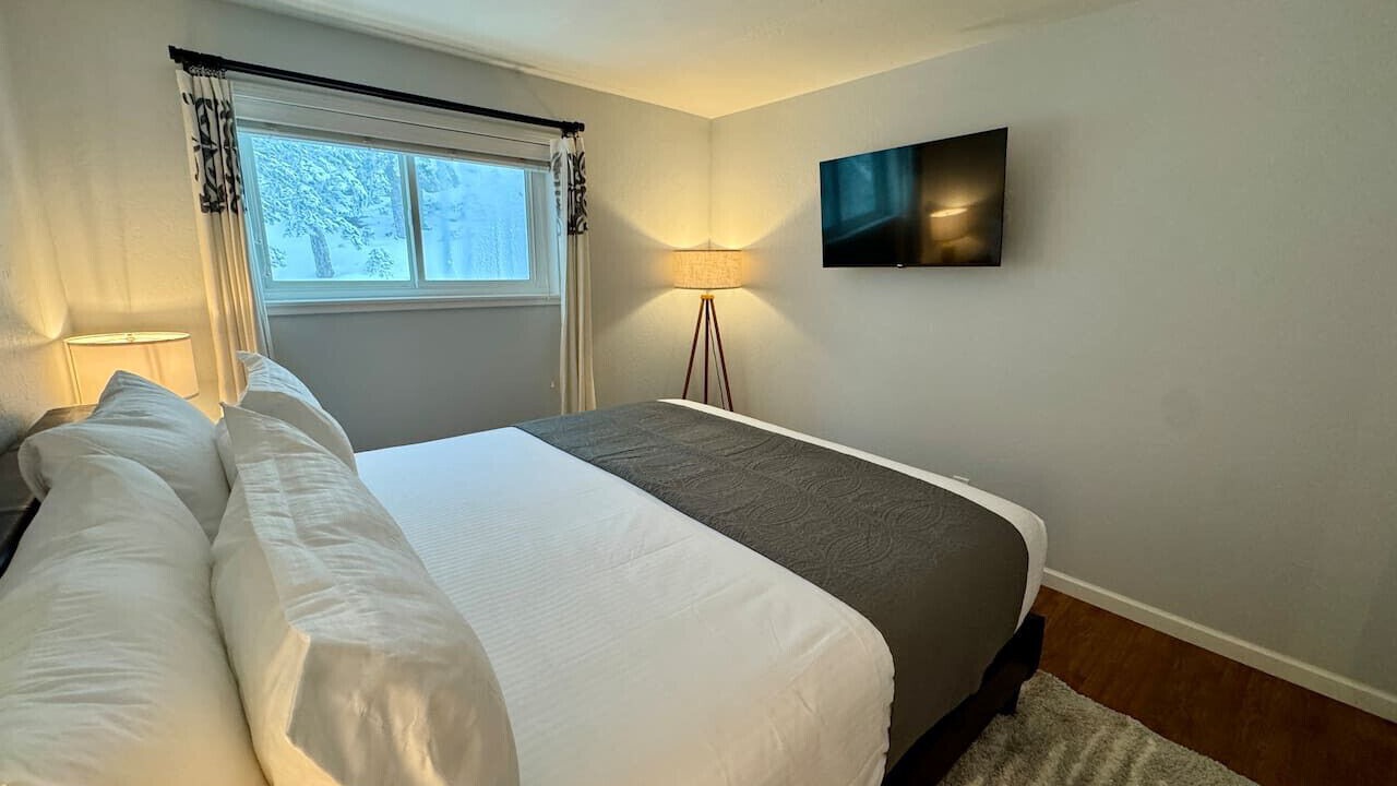 Photo of Bedroom in Tahoe Village
