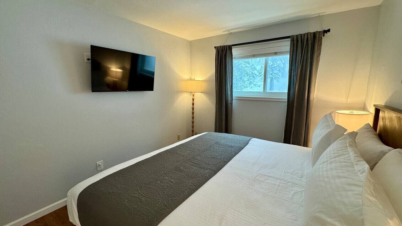 Photo of Bedroom in Tahoe Village