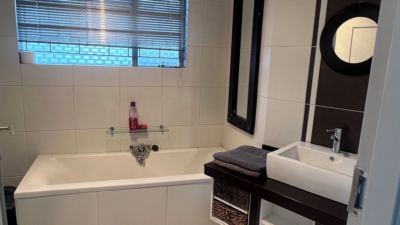 Photo of Bathroom in Greater Johannesburg Metropolitan Area